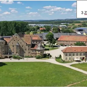 https://gutsverwaltung-schloss-eyrichshof.com-bavaria.com
